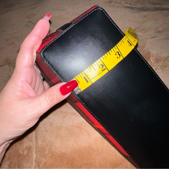 ♥️♥️♥️ Authentic- Kate Spade hand bag ( medium) - Picture 4 of 12